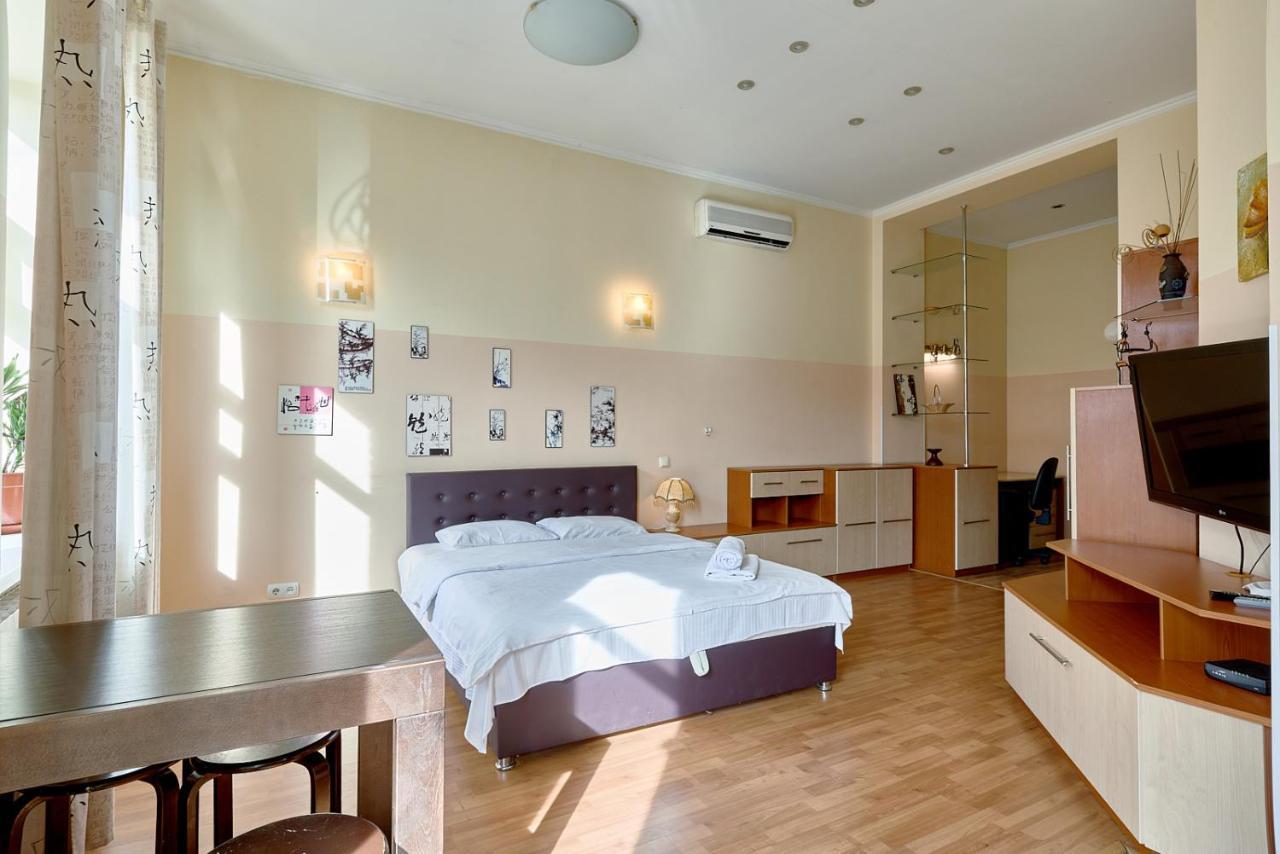 Apartment студія з видом на майдан незалежності